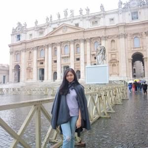 Meet your Posher, Beatrix